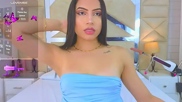 Tiphani walker  online show from 16, 9, 2025