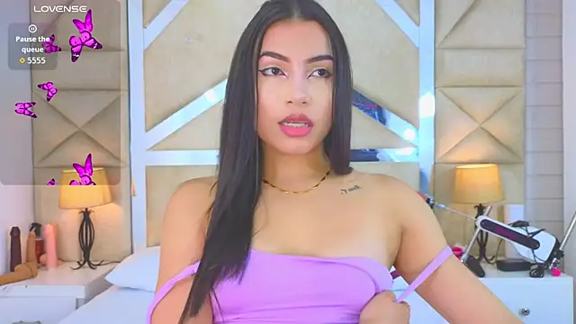 Tiphani walker  online show from 14, 9, 2025