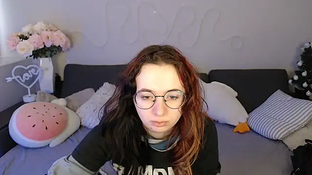 Mini Diva online show from 18, 2, 2026