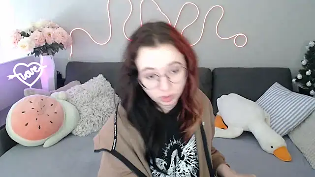 Mini Diva online show from 22, 2, 2026