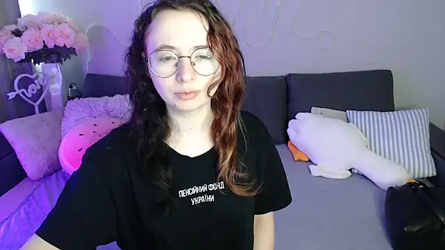Mini Diva online show from 25, 5, 2026