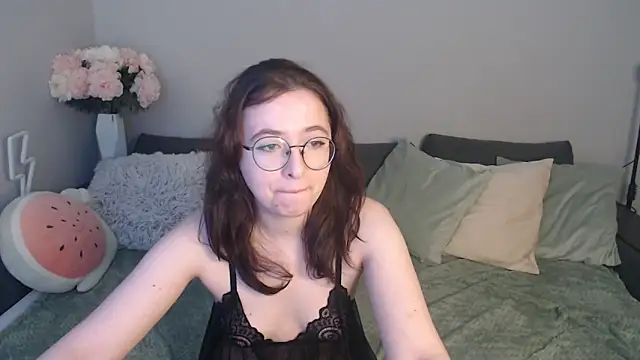 Mini Diva online show from 14, 3, 2025