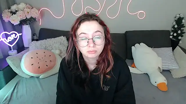 Mini Diva online show from 30, 3, 2026