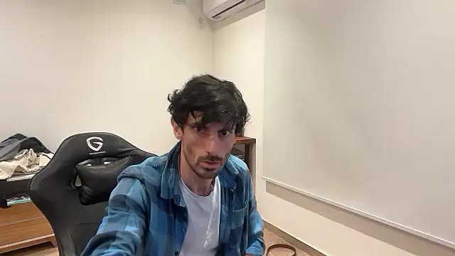 nicolaaaaas online show from 1, 11, 2025