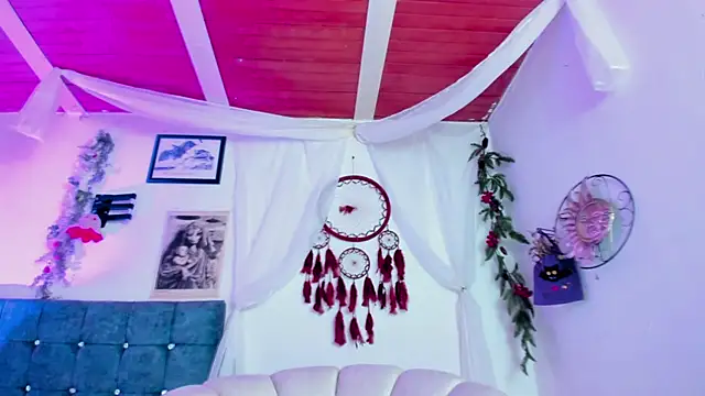 bathory vamps online show from 14, 4, 2026