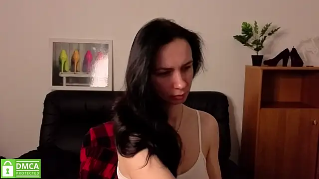 annakillianox online show from 13, 4, 2026