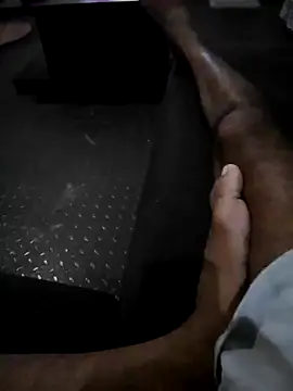 Heman100492 online show from 11, 2, 2025