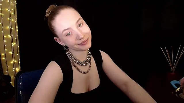 SindiWatsoon online show from 28, 3, 2026