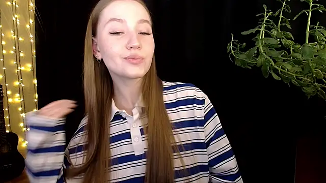 Snapshot of SindiWatsoon chatting on 7, 10, 2025 SindiWatsoon online show from 7, 10, 2025