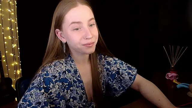 Snapshot of SindiWatsoon chatting on 29, 5, 2026 SindiWatsoon online show from 29, 5, 2026