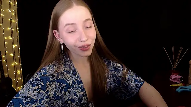 Snapshot of SindiWatsoon chatting on 26, 5, 2026 SindiWatsoon online show from 26, 5, 2026