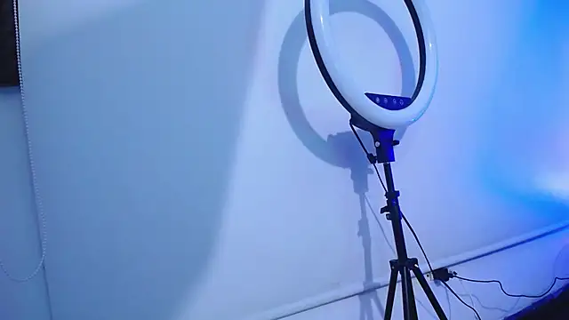 luly pink online show from 17, 10, 2025