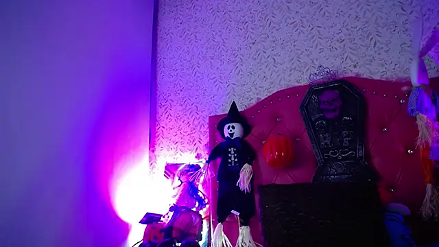 luly pink online show from 24, 10, 2025