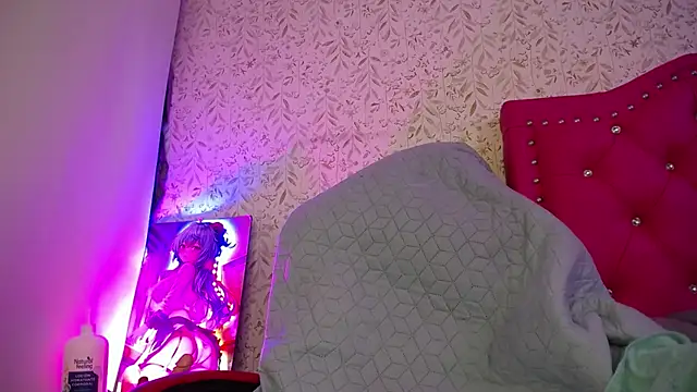 luly pink online show from 15, 11, 2025