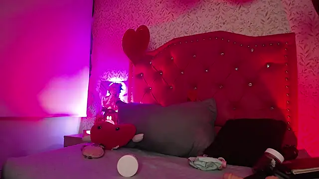 luly pink online show from 11, 2, 2026