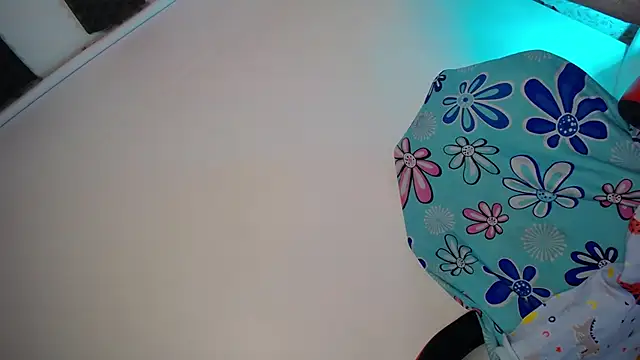 luly pink online show from 14, 5, 2026
