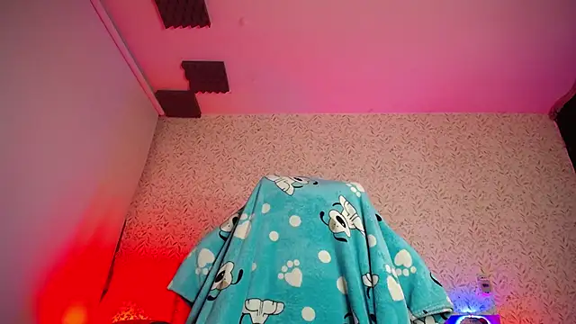 luly pink online show from 5, 5, 2026