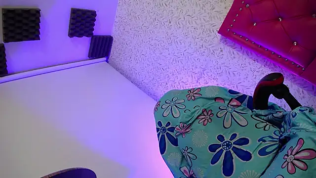 luly pink online show from 8, 1, 2026