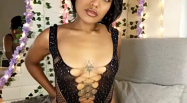 VictoireFeller online show from 21, 12, 2024