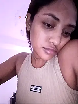 Snapshot of VictoireFeller chatting on 18, 12, 2025 VictoireFeller online show from 18, 12, 2025