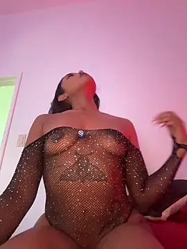 Snapshot of VictoireFeller chatting on 18, 2, 2026 VictoireFeller online show from 18, 2, 2026