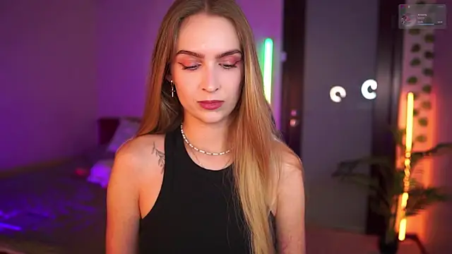 Snapshot of Kamila_icee chatting on 25, 9, 2025 Kamila icee online show from 25, 9, 2025