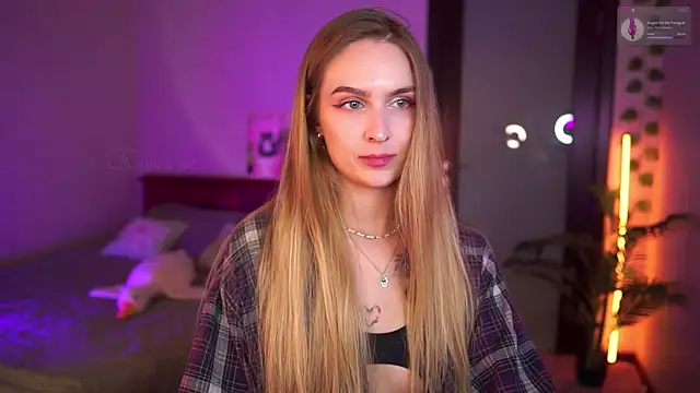 Snapshot of Kamila_icee chatting on 24, 9, 2025 Kamila icee online show from 24, 9, 2025