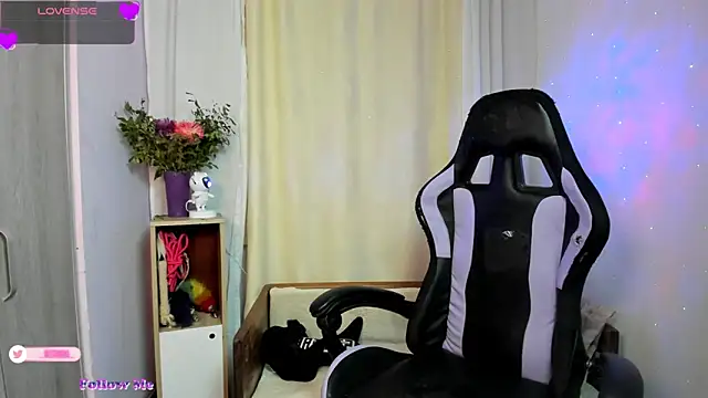 setzuna  online show from 19, 9, 2025