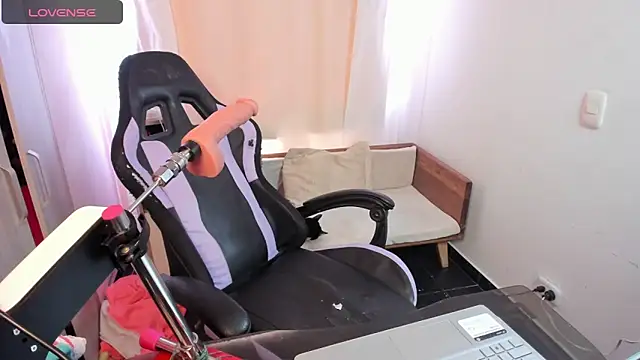 setzuna  online show from 12, 10, 2025