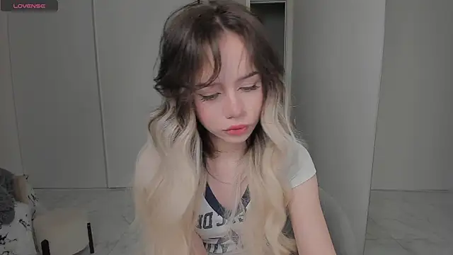 KellyBarton online show from 10, 12, 2024