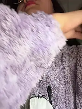 Krixxi22 online show from 9, 3, 2026