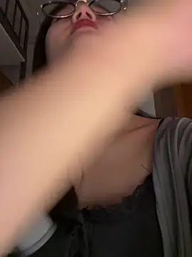 Krixxi22 online show from 12, 9, 2025