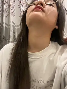 Krixxi22 online show from 25, 2, 2025