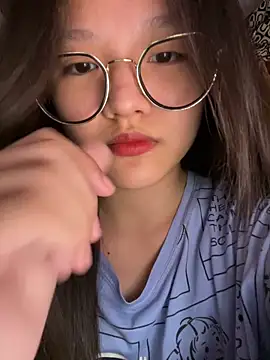 Krixxi22 online show from 5, 10, 2025