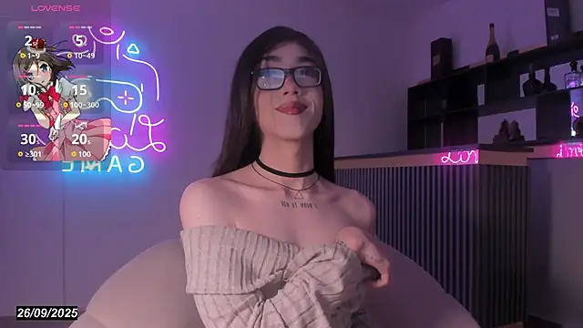 Bonnie Luxury online show from 26, 9, 2025