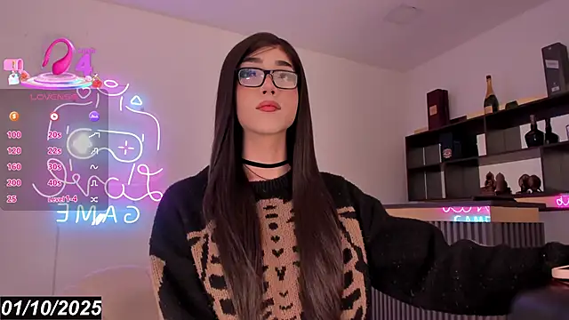 Bonnie Luxury online show from 1, 10, 2025