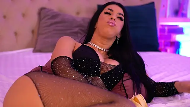 LoretteVega online show from 8, 2, 2025