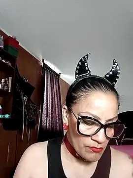 Taylor-hardcore online show from 10, 4, 2026