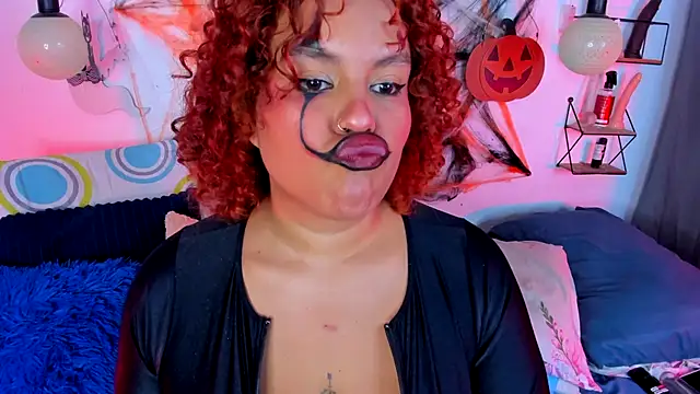 Snapshot of monicabbw_ chatting on 23, 10, 2025 monicabbw online show from 23, 10, 2025