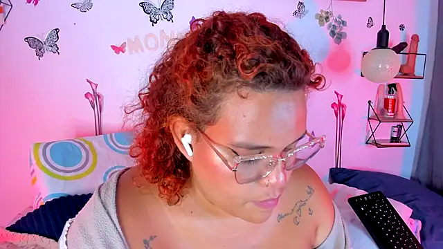 Snapshot of monicabbw_ chatting on 30, 9, 2025 monicabbw online show from 30, 9, 2025