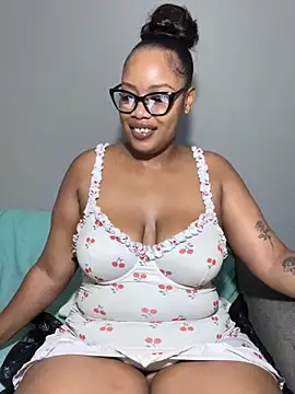 MimiCurves online show from 18, 11, 2025