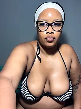 MimiCurves online show from 29, 10, 2025