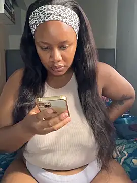 Snapshot of MimiCurves chatting on 15, 2, 2026 MimiCurves online show from 15, 2, 2026