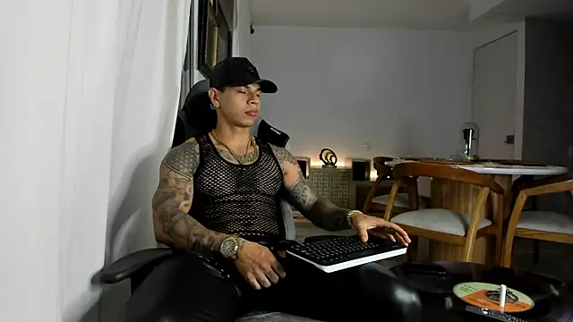 Aron Dark online show from 22, 3, 2025