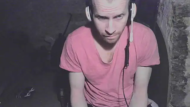 Snapshot of GoodSeksLove chatting on 8, 3, 2025 GoodSeksLove online show from 8, 3, 2025