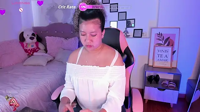 Kenia tompson01 online show from 30, 9, 2025