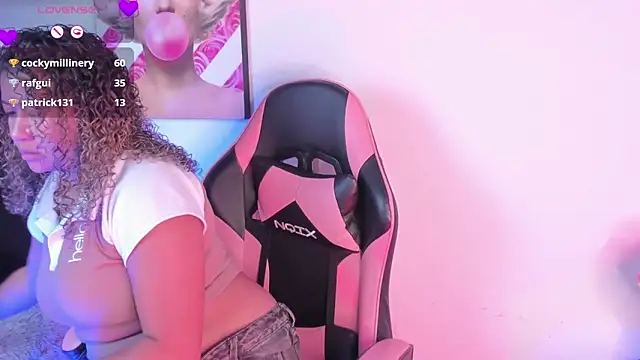 Kenia tompson01 online show from 10, 11, 2025