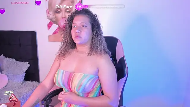 Kenia tompson01 online show from 29, 10, 2025