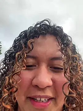 Kenia tompson01 online show from 28, 11, 2025