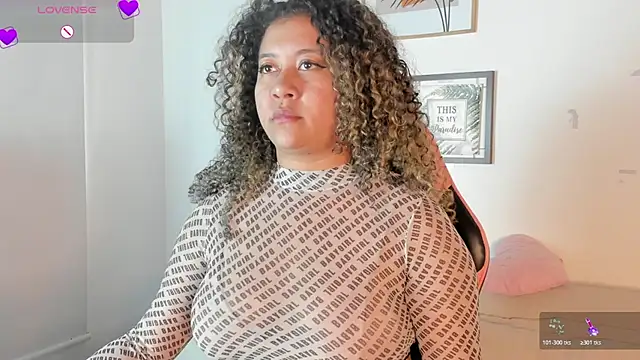 Kenia tompson01 online show from 13, 11, 2025